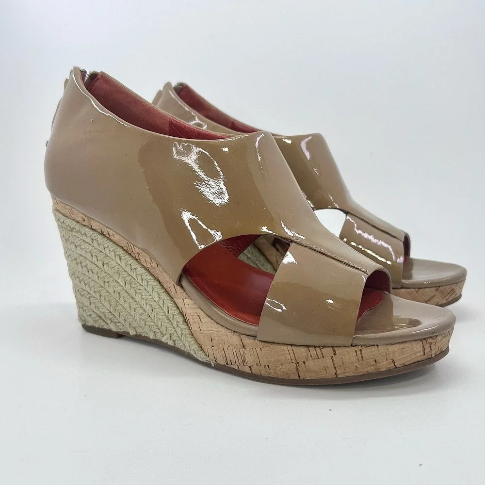 Cole Haan Air Donella 8.5B Tan Patent Leather Open Toe Wedge Booties Y2K Casual
